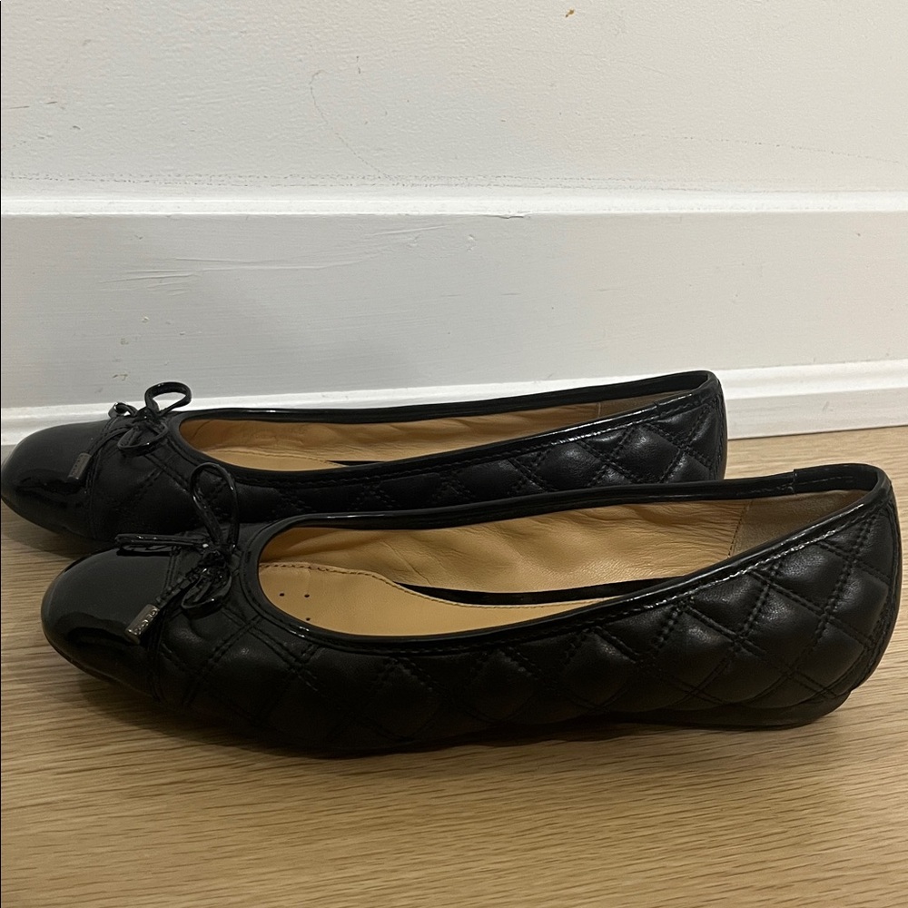 Geox Women's Ballet Flats with Bow Detail